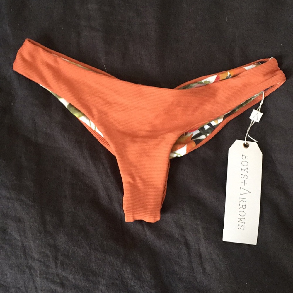 Boys & Arrows NWT Clairee The Criminal